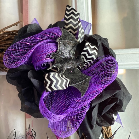 Halloween Wreath - Picture 2 of 4